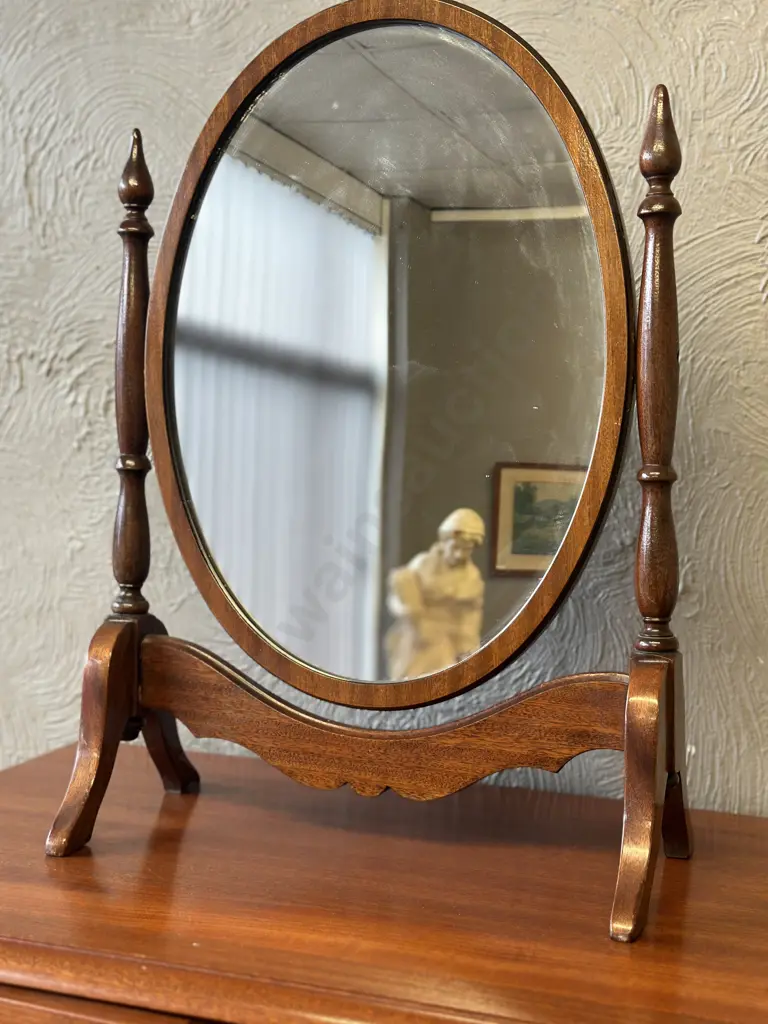 Mahogany Cheval Mirror H56cm. Image 1++